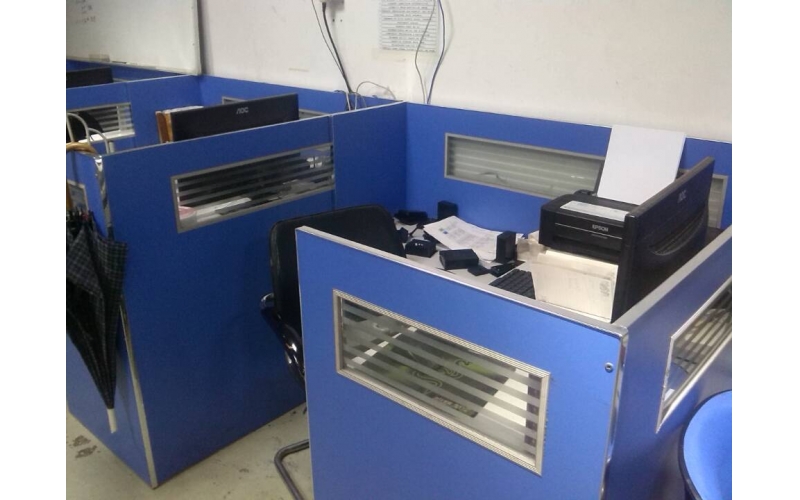 來這里工作已經(jīng)半個(gè)月了，已經(jīng)漸漸地習(xí)慣了這里的生活